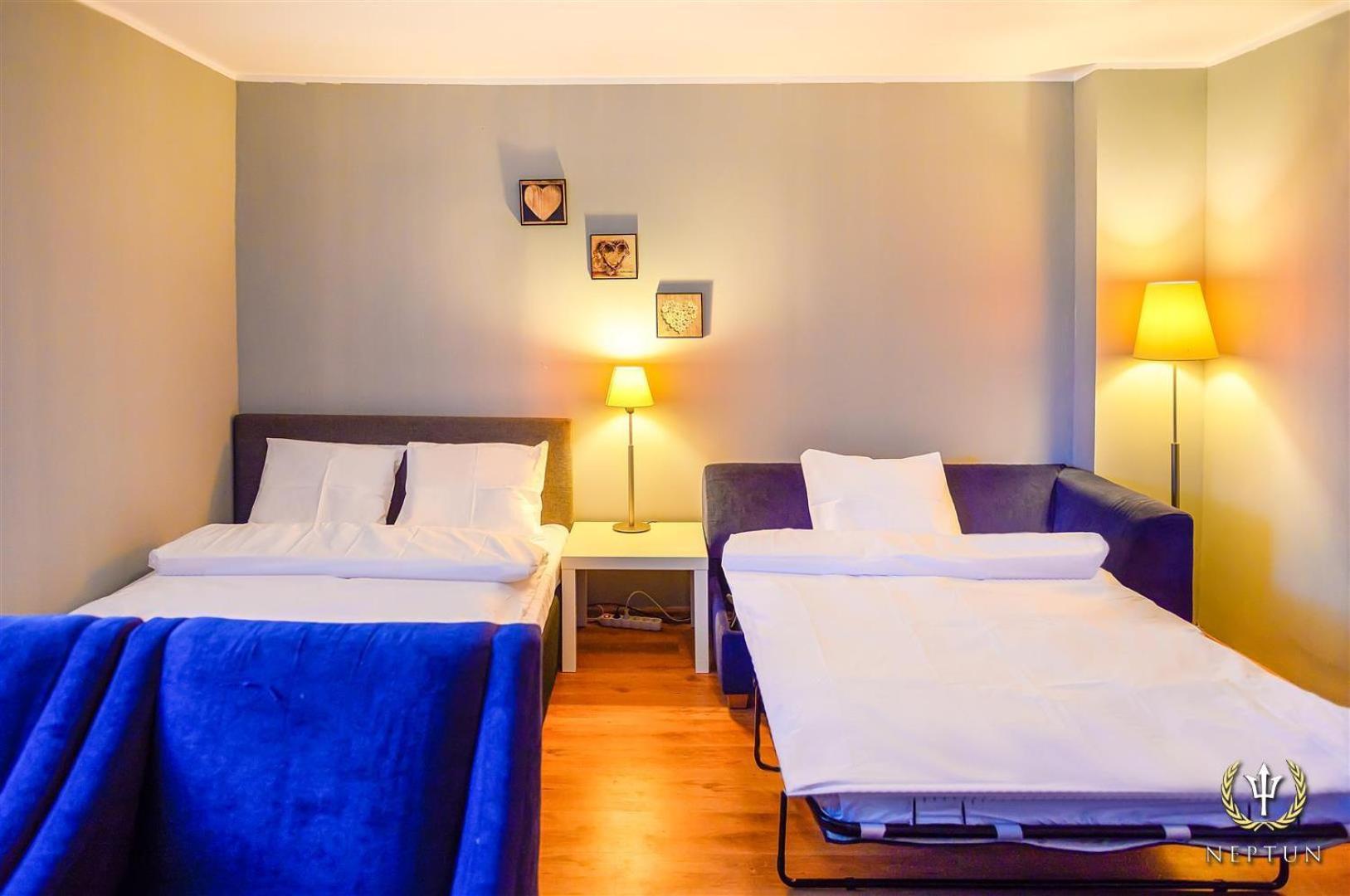 Hotel Neptun ยาสต์เชอเบีย กูรา ภายนอก รูปภาพ